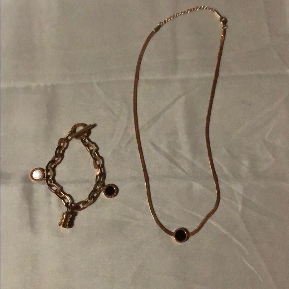 Set necklace and bracelet Bulgari rose gold